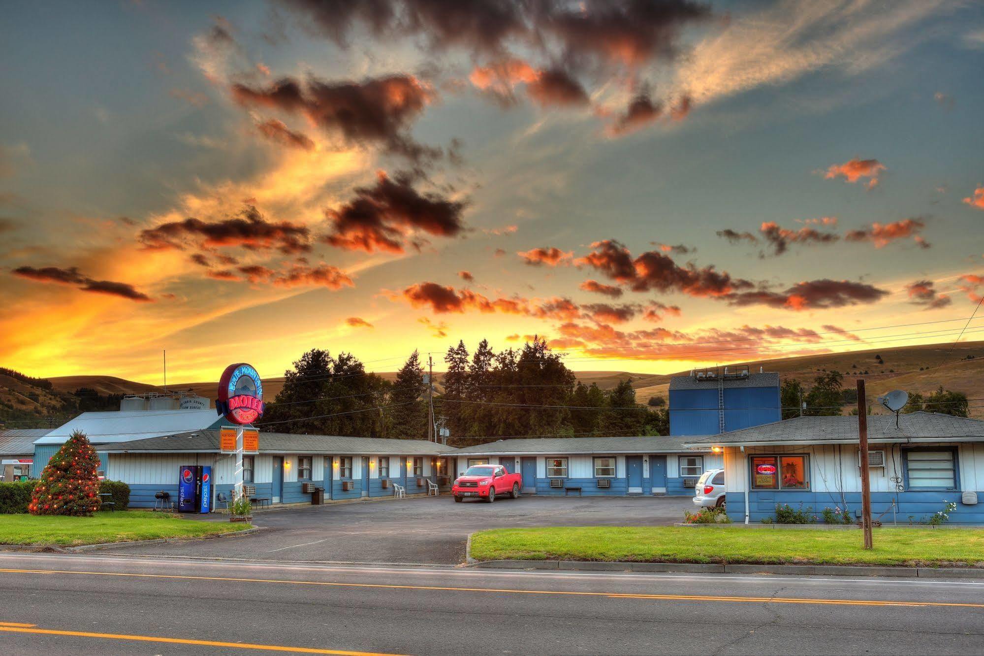 Dayton Blue Mountain Motel المظهر الخارجي الصورة